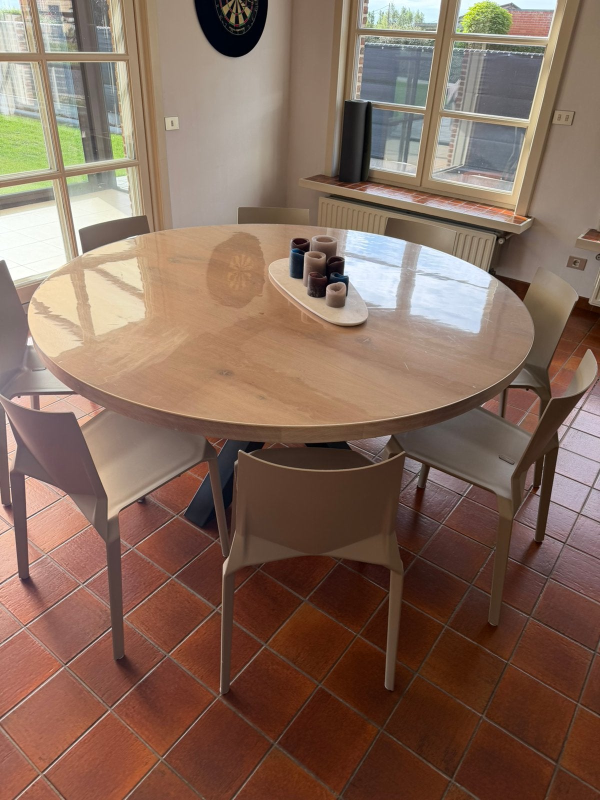 Vol massief eiken tafel, Ophalen, 150 tot 200 cm, Rond, Zo goed als nieuw