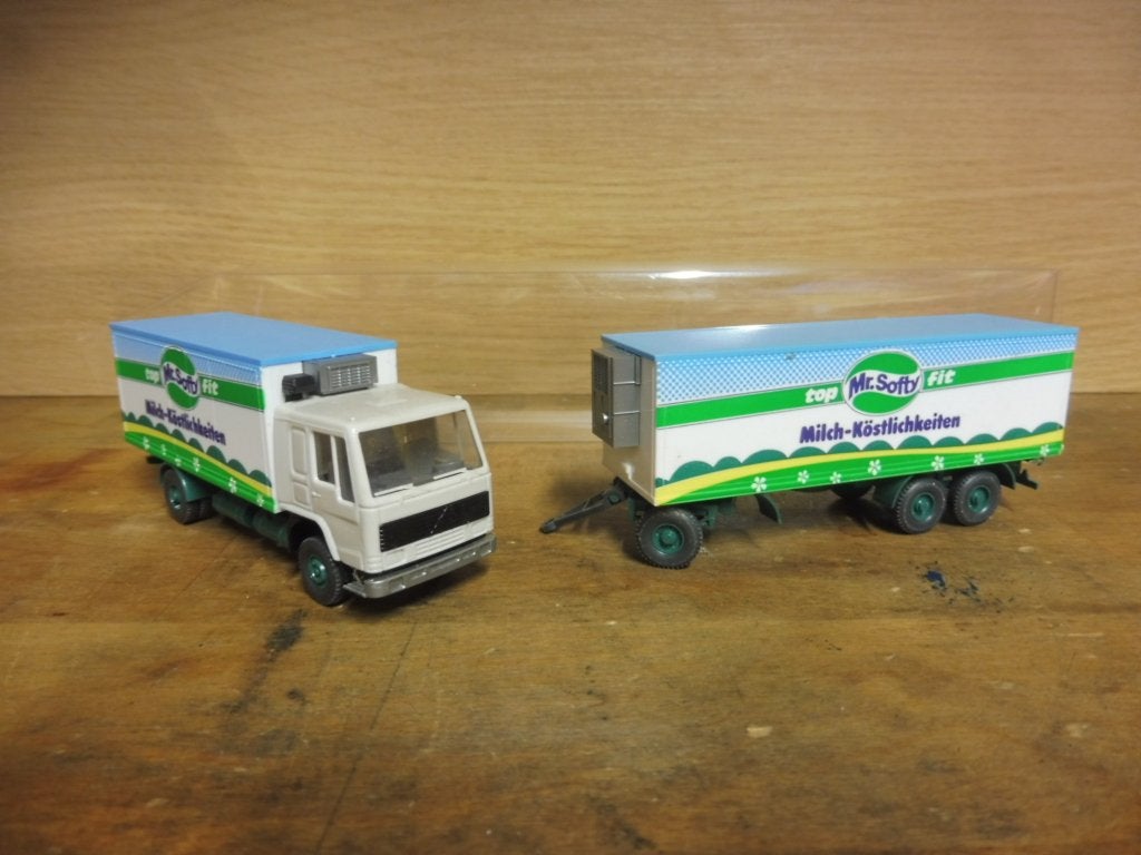 1:87 Wiking  Volvo FL10 Mr Softy Milch 1985-2000, Hobby en Vrije tijd, Modelauto's | 1:87, Ophalen of Verzenden, Gebruikt, Bus of Vrachtwagen