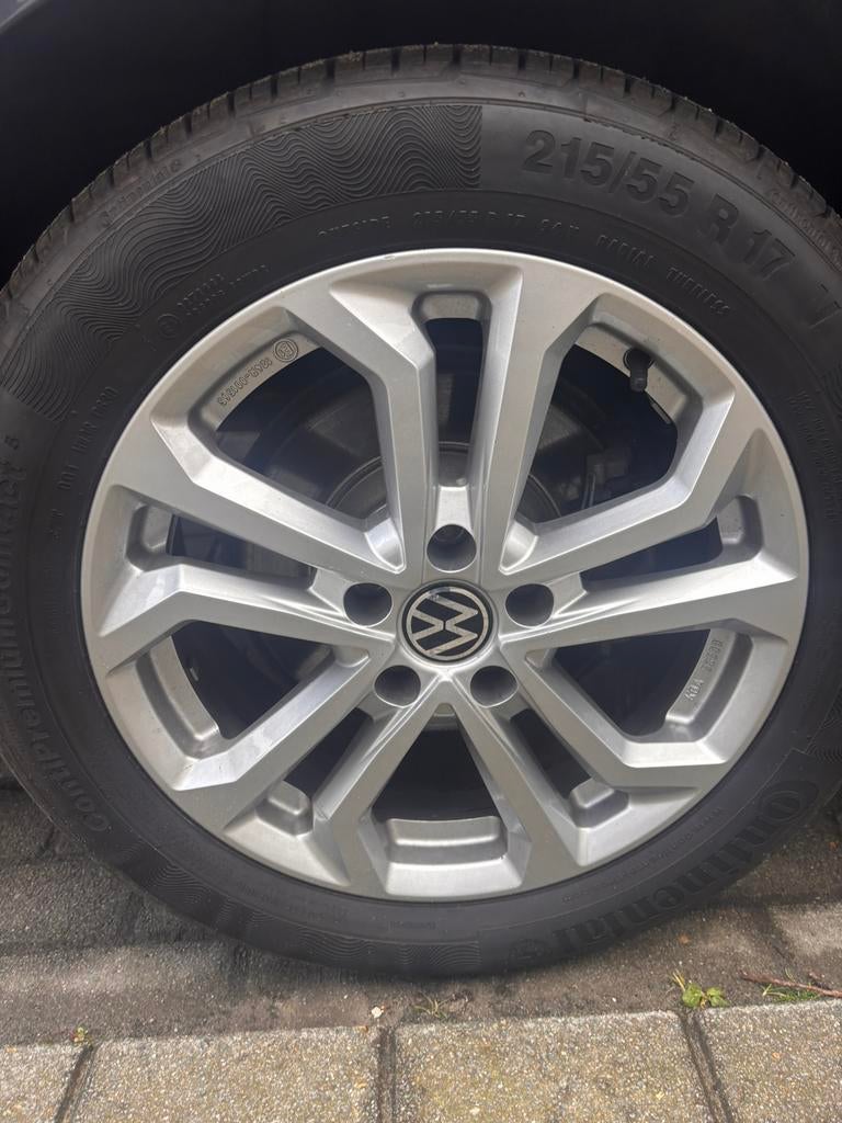 volkswagen Passat 17” 4 velgen met zomerbanden, Ophalen, Zomerbanden, Band(en)