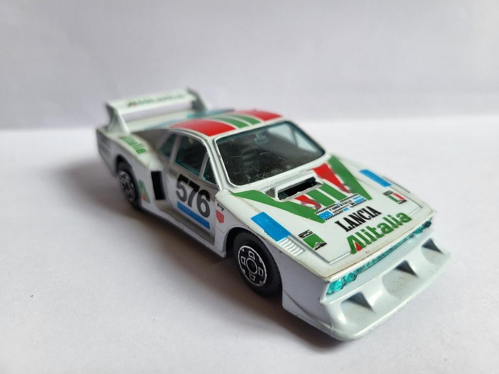 1981 Lancia Beta monte Carlo Burago vintage, Enlèvement ou Envoi, Utilisé, Voiture