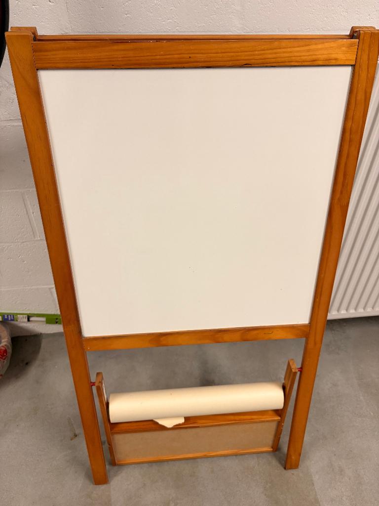 Chevalet Ikea Mala, Hobby & Loisirs créatifs, Peinture, Utilisé, Chevalet, Enlèvement