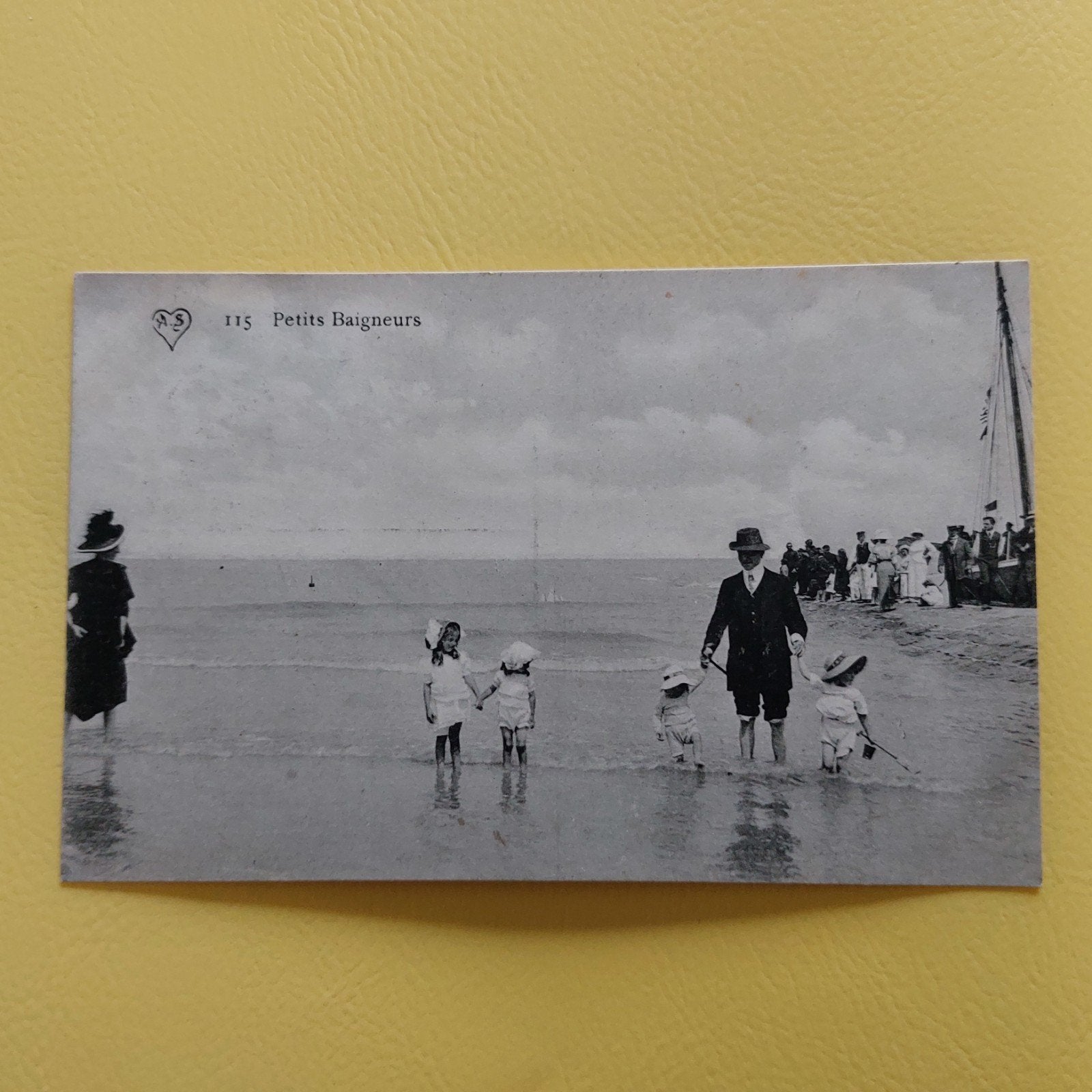 oude postkaart : kleine baders, Ophalen of Verzenden