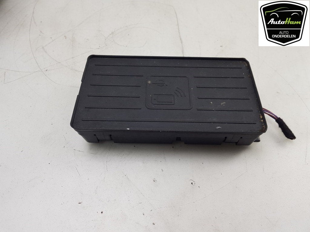 CHARGEUR DE TELEPHONE A INDUCTION (|81A035502|), Seat Deutschland GmbH, Utilisé, Service@seat.de, Max-Planck-Straße  3-5
64331  Weiterstadt, DE