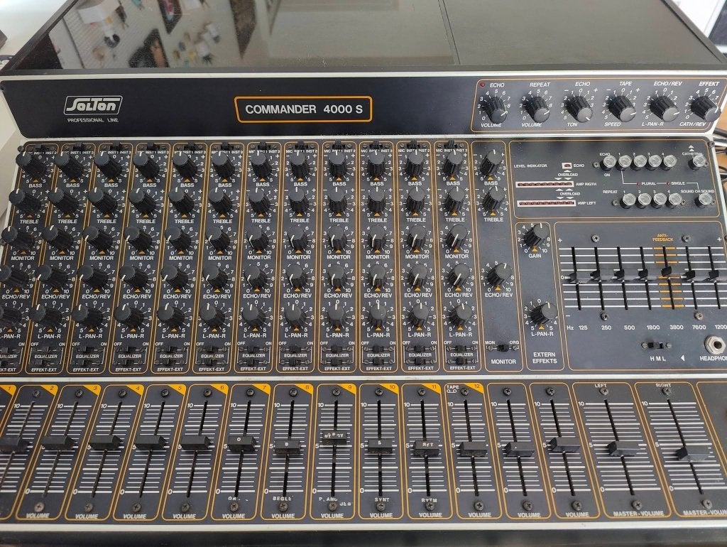 Solton Commander 4000 S - tape echo mixer, Enlèvement, Utilisé, 10 à 20 canaux
