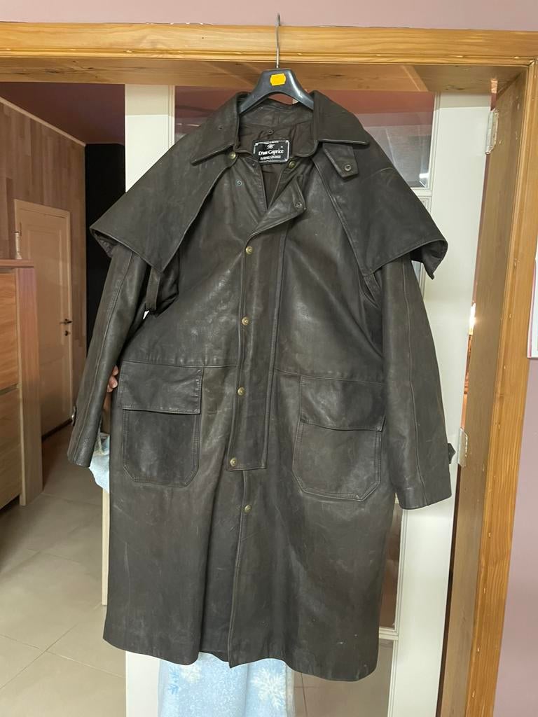 Mooie lange lederen jas bruine kleur van d un caprice, Kleding | Heren, Ophalen, Zo goed als nieuw