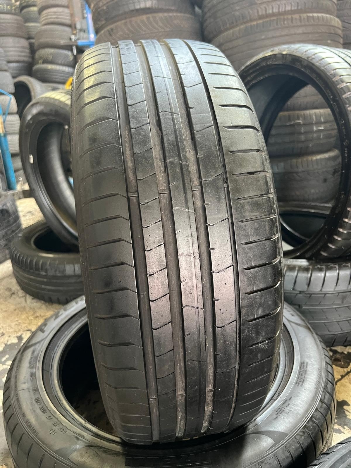 225 50 18 pirelli avec montage et équilibrage, Ophalen