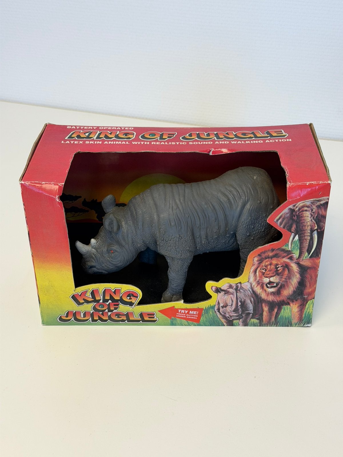Vintage King of Jungle Neushoorn Batterij oud Speelgoed, Verzamelen, Ophalen of Verzenden, Nieuw