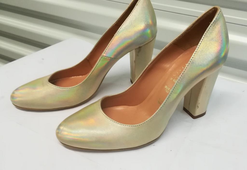 640A* DE ANDERE prachtige leren pumps voor in totaal (38), Kleding | Dames, Les Autres, Verzenden, Nieuw, Pumps
