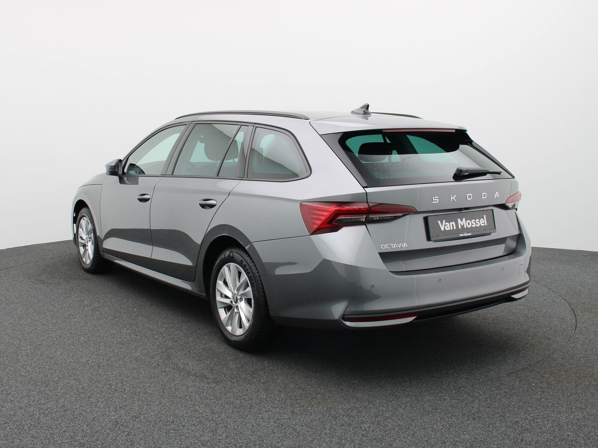 Skoda Octavia Combi 1.5 TSI eTec 110kW DSG7 SELECTION, Auto's, Skoda, Stof, 110 kW, 5 deurs, https://public.car-pass.be/vhr/3fe24094-3ba5-48e2-981c-bf5e14324d57