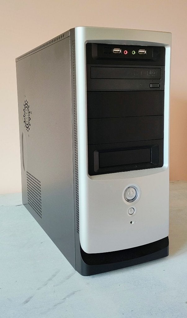 Tour PC Gigabyte - Intel Core i5 - 500Gb SSD - Extensible, Computers en Software, Desktop Pc's, Gebruikt, 3 tot 4 Ghz, SSD, 8 GB