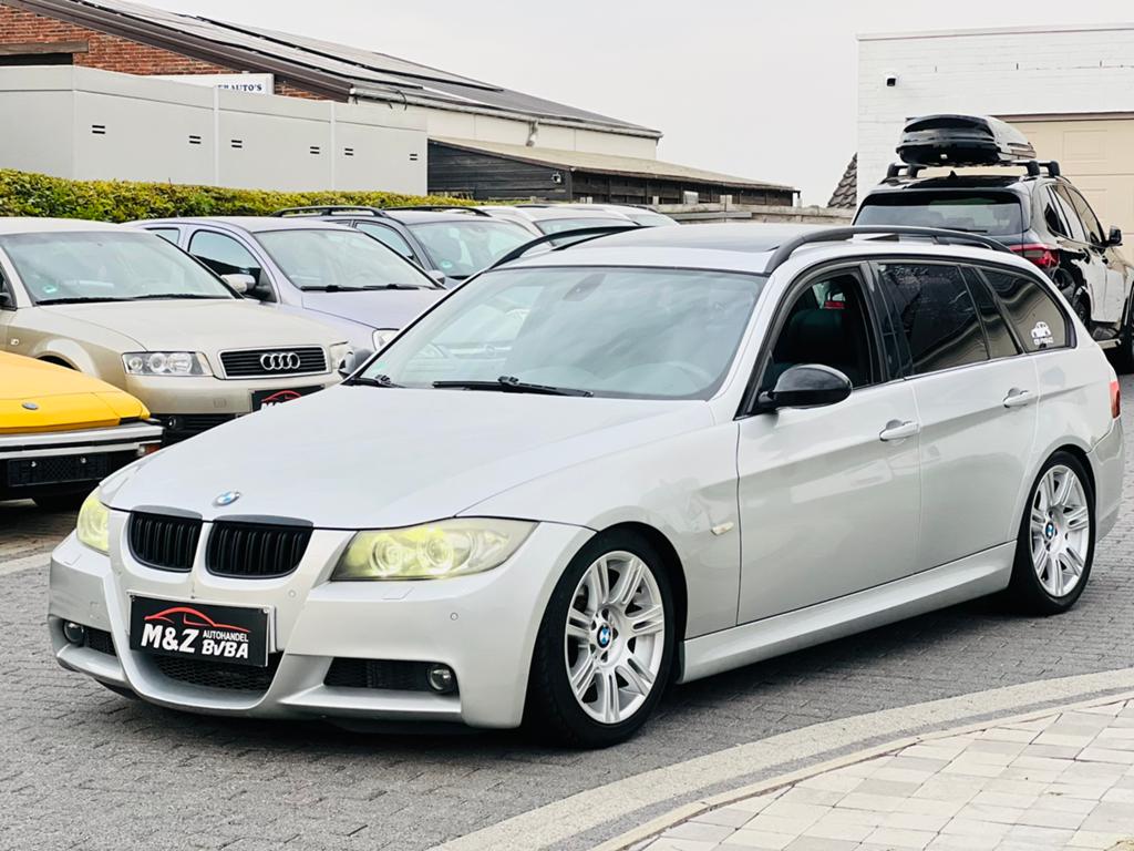 BMW 330i BENZINE * M PACK * M PAKKET * AUTOMAAT * XENON, Auto's, BMW, Automaat, Leder, Break, 5 deurs