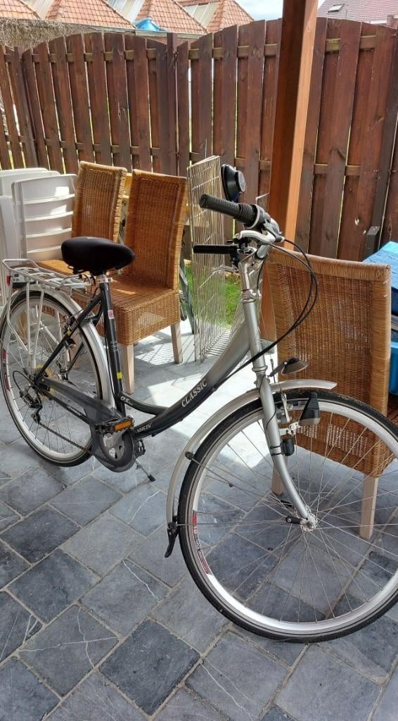 te koop vrouwen fiets zo goed als nieuw, Fietsen en Brommers, Ophalen, Zo goed als nieuw