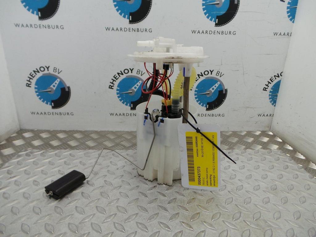 RENAULT TRAFIC BRANDSTOF POMP VOOR DE INJECTOR 2015, Ophalen of Verzenden, Gebruikt, Stiba lid