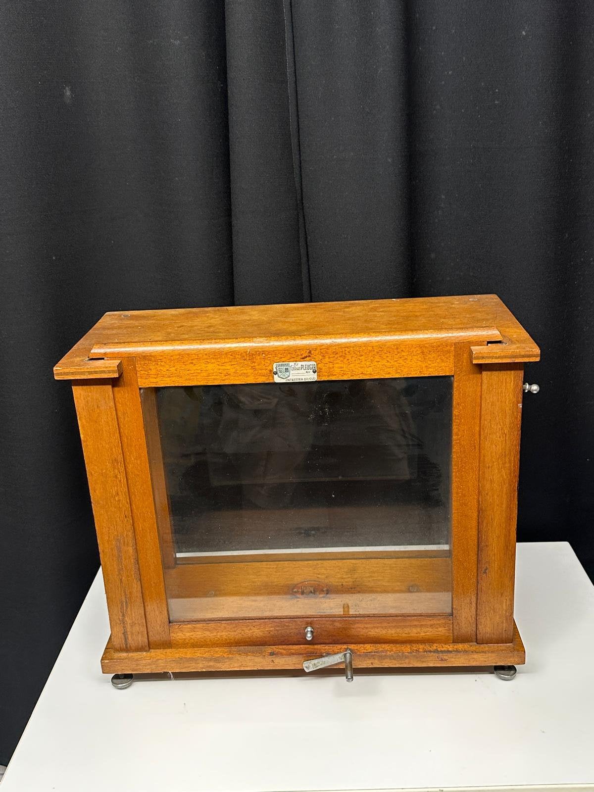 Ancienne armoire à balance, vitrine, Enlèvement, Utilisé