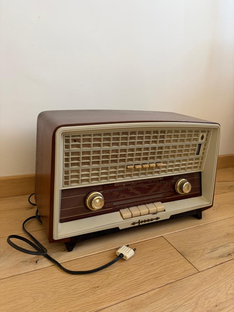 Radio Siera, Ophalen, Gebruikt, Radio