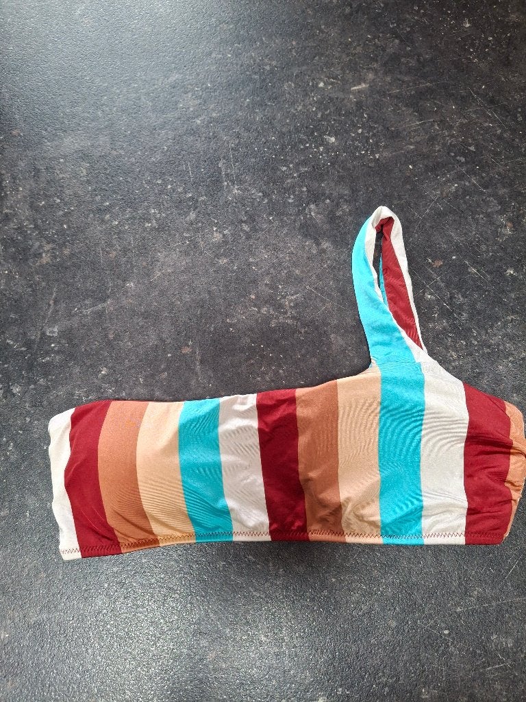 bikinitopje streep M in nieuwstaat, Kleding | Dames, Badmode en Zwemkleding, Ophalen of Verzenden, Zo goed als nieuw, Meerkleurig