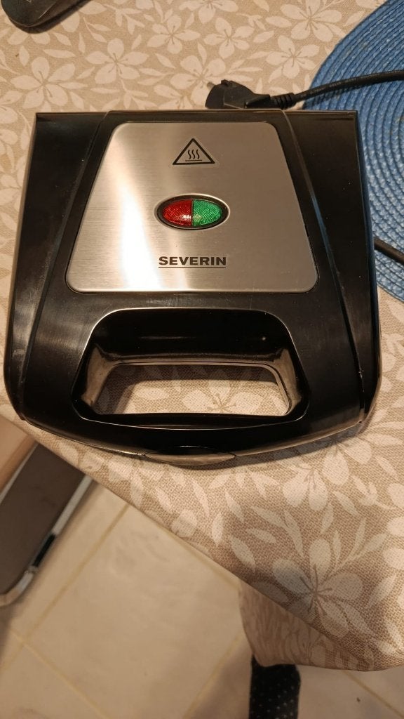Severin 3-in-1 sandwich/wafelgrill, Ophalen, Uitneembare platen, Zo goed als nieuw