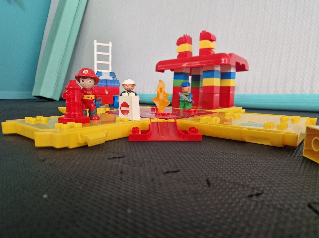 Lego Duplo en Mega Bocks meeneemdoos brandweer, Ophalen of Verzenden, Gebruikt, Complete set, Duplo