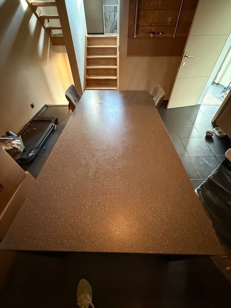 Stevige keramische eettafel met uitschuifbaar blad, Huis en Inrichting, Tafels | Eettafels, Ophalen, Overige materialen, Gebruikt