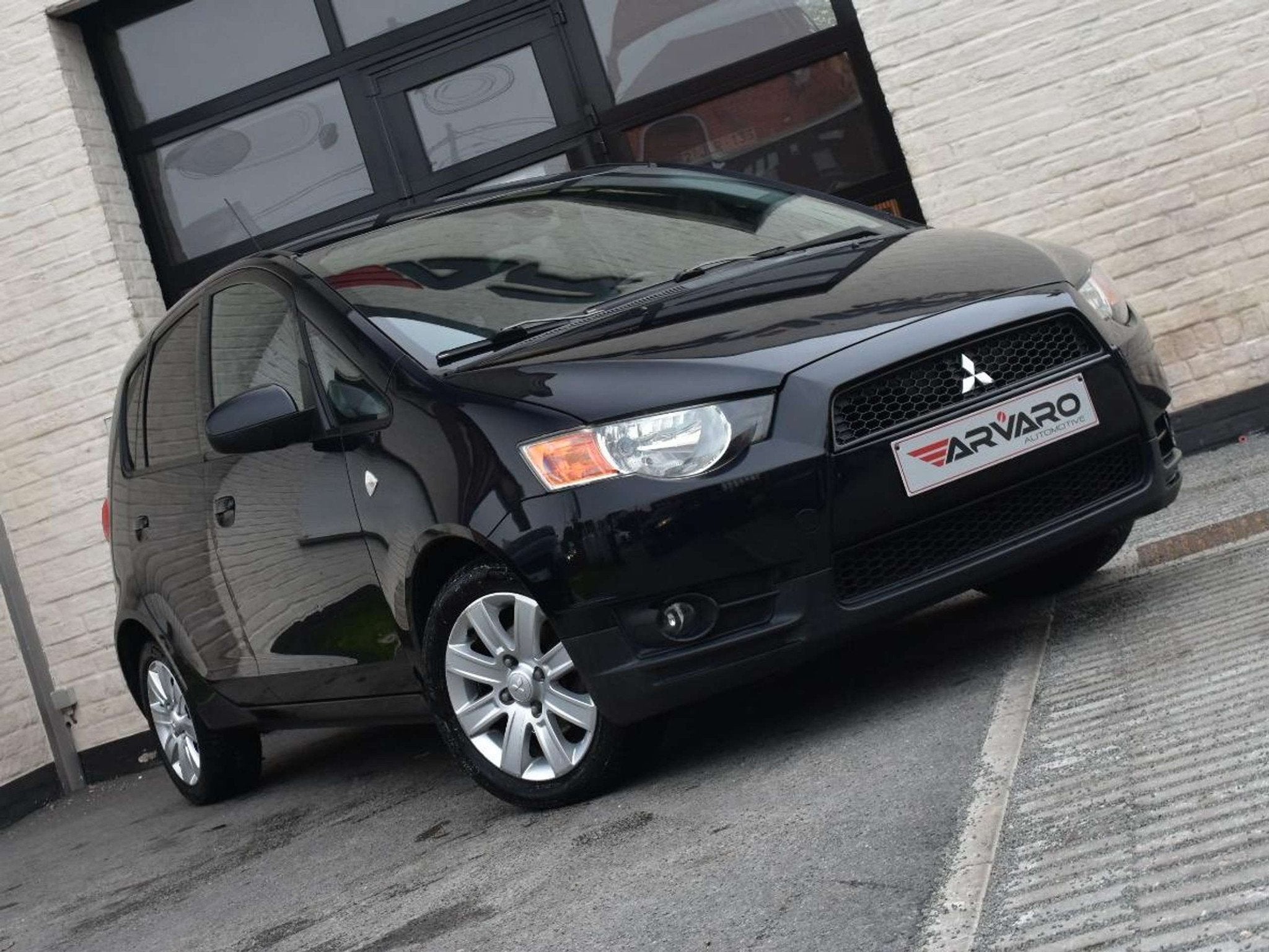 Mitsubishi Colt 1.3i CityZ Automaat / PDC / Airco / Carplay, Auto's, Euro 5, Stof, Gebruikt, Zwart
