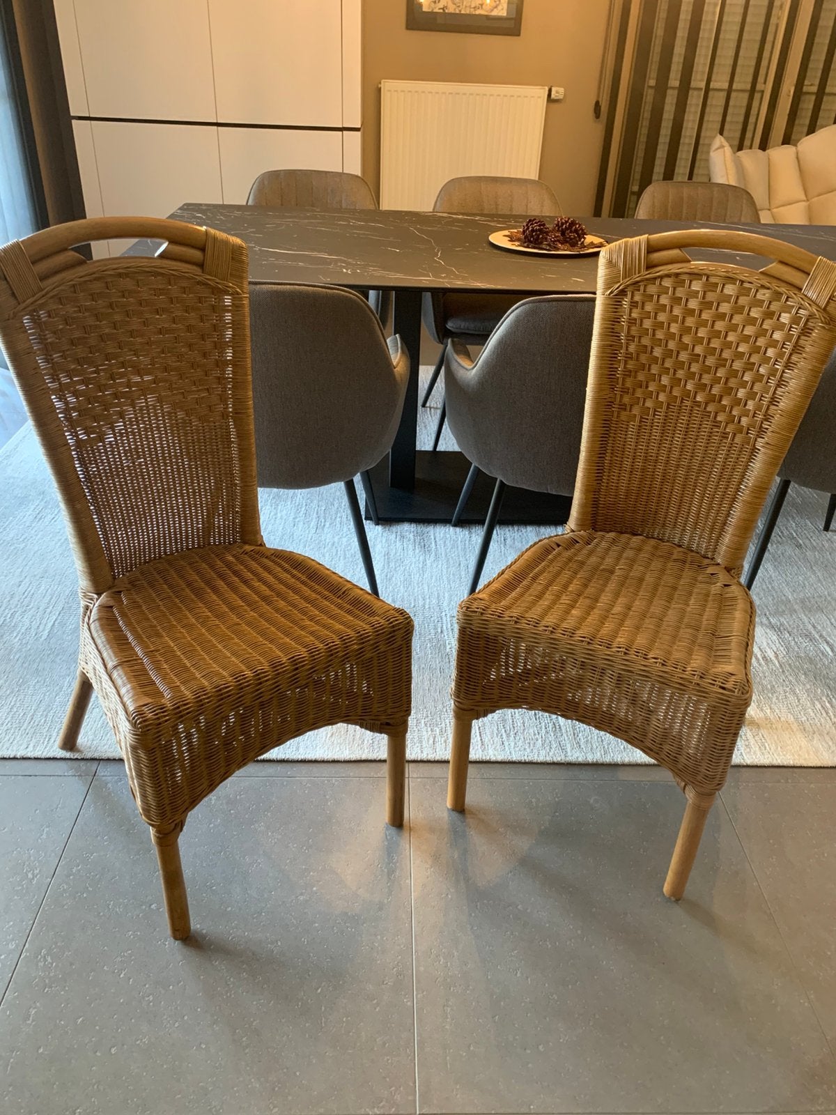2 rieten stoelen, Ophalen, Zo goed als nieuw