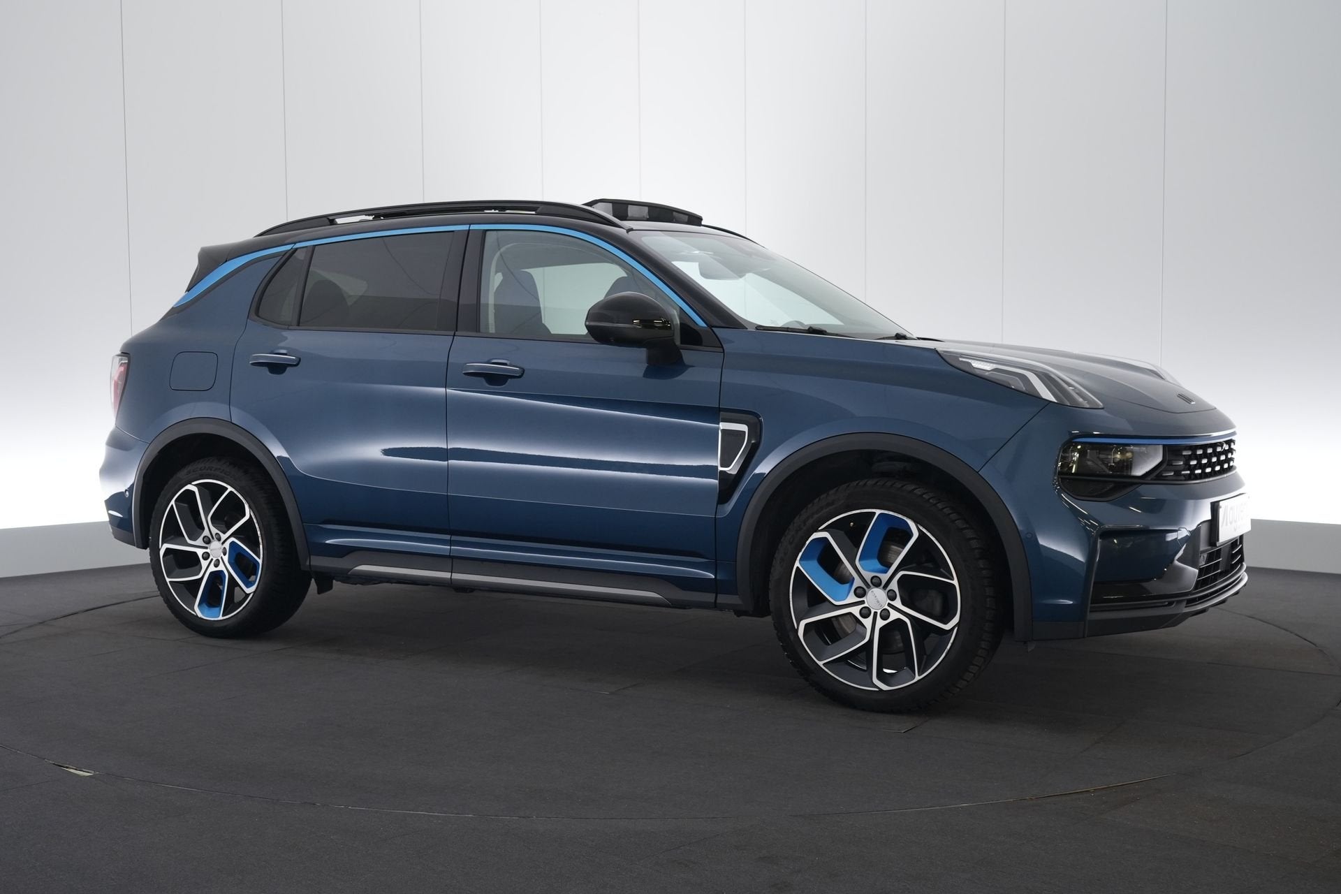 (2CTP065) LYNK & CO 01, Auto's, Stof, https://public.car-pass.be/vhr/9444fc13-c209-4170-9e9e-c5895d6d9ee1, Blauw, Plug-in hybride