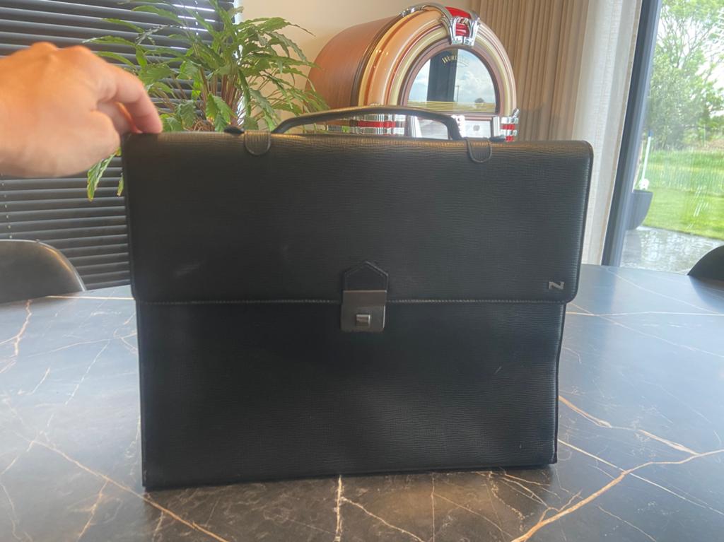 Nathan Baume Laptop/akte tas, Handtassen en Accessoires, Tassen | Damestassen, Ophalen, Zo goed als nieuw, Zwart, Overige typen