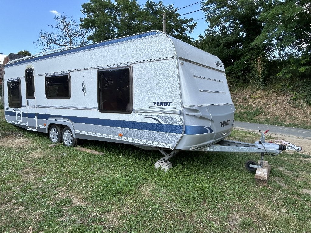 Caravane Fendt Platin 650A (TFD), Caravanes & Camping, Caravanes, Particulier, jusqu'à 4, 1500 - 2000 kg, Banquette en rond, Fendt