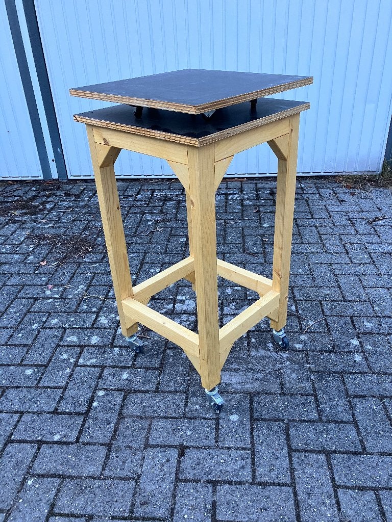 Nieuwe Beeldhouw- / Boetseerbok met Draaischijf & Wieltjes, Diversen, Ophalen, Nieuw