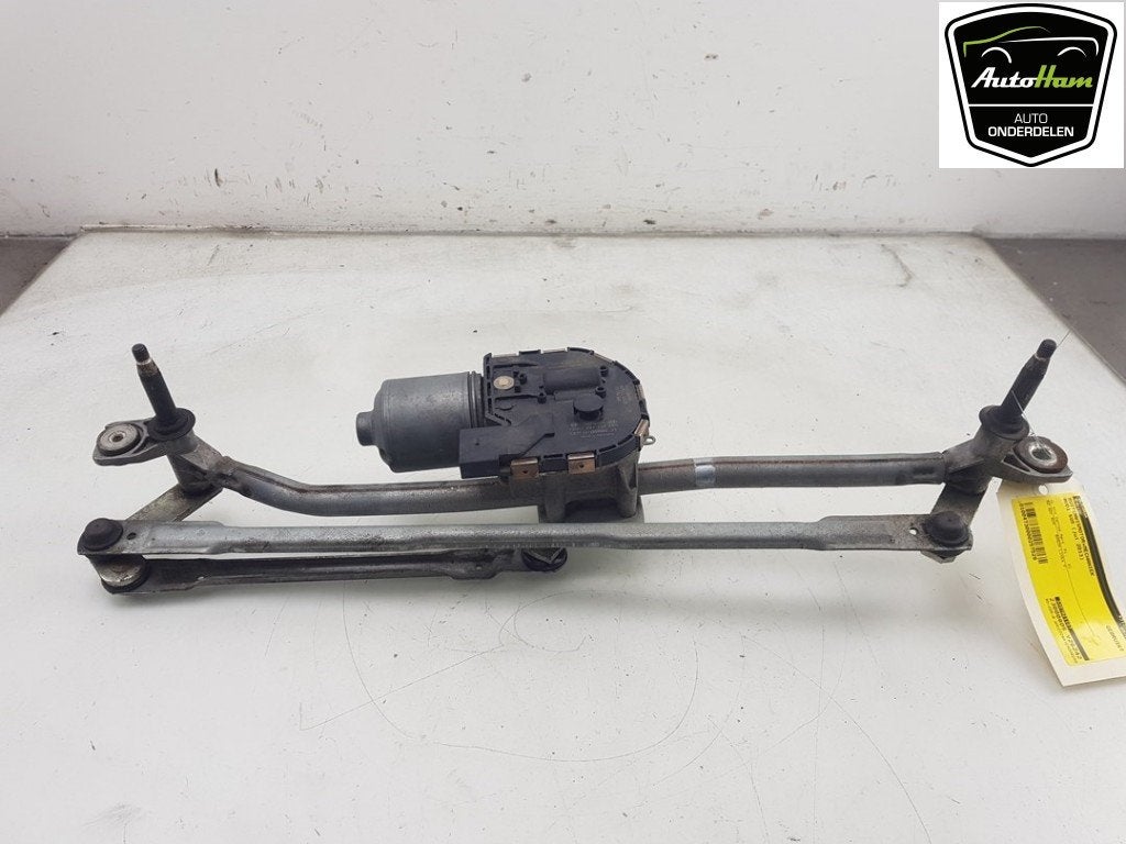MOTEUR + TRINGLERIE ESSUIE GLACE AVANT Audi SQ5 (8RB), Autos : Pièces & Accessoires, Robert Bosch AG, Audi, Utilisé, Robert-Bosch-Allee 1
74232  Abstatt, DE