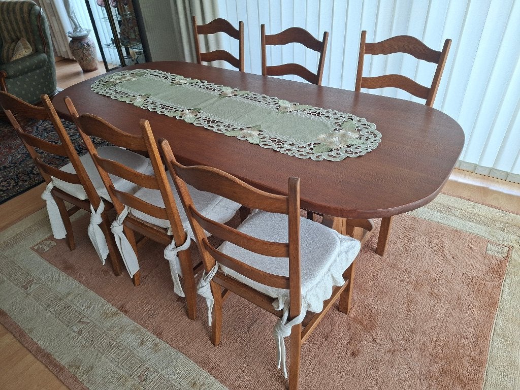 Eiken eettafel + stoelen, Ophalen, Gebruikt, Eikenhout, 50 tot 100 cm