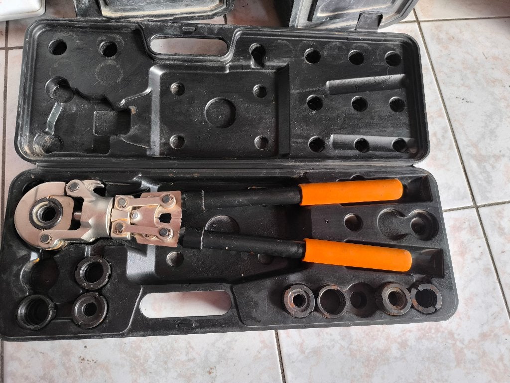 Pince à sertir multicouches Magnusson, Doe-het-zelf en Bouw, Gereedschap | Handgereedschap, Ophalen, Zo goed als nieuw, Klem