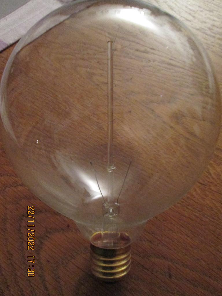 Ampoule globe à incandescence., Huis en Inrichting, Lampen | Losse lampen, Nieuw, Gloeilamp, 30 tot 60 watt, E27 (groot), Ophalen