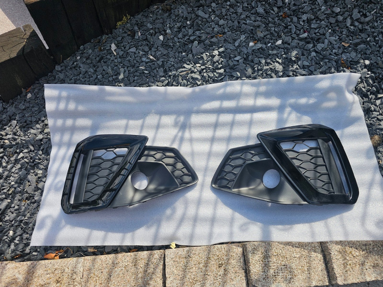 Audi A4 B9.5 S-Line Grille ventiallation (Mistgrillafdeking), Autos : Pièces & Accessoires, Rétroviseurs, Enlèvement ou Envoi