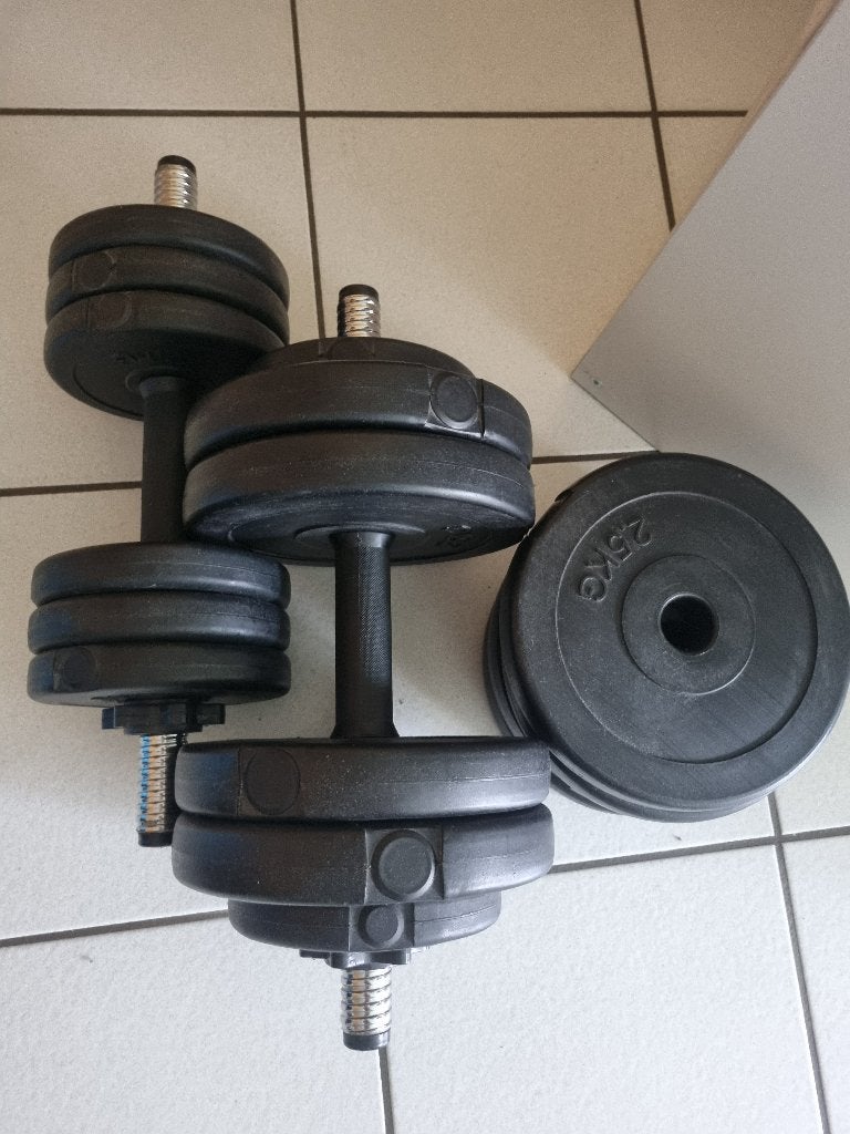Gewichten/dumbbells totaal 30kg, Sports & Fitness, Équipement de fitness, Enlèvement, Utilisé, Bras, Haltère