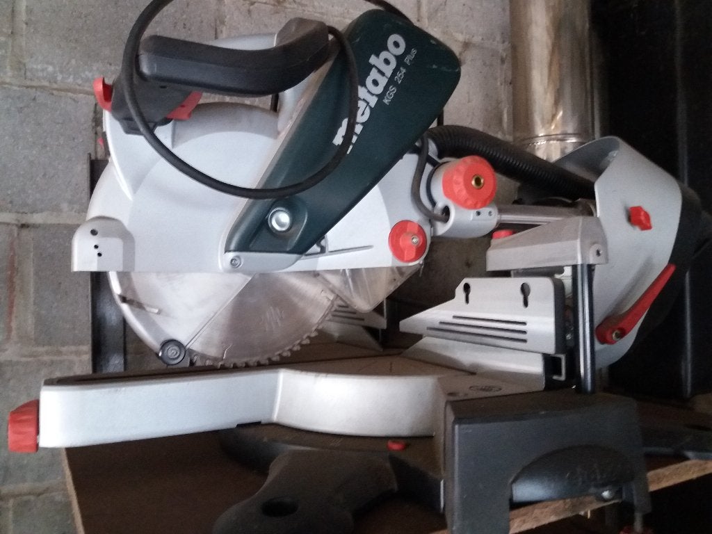 Verstekzaag Metabo KGS 254 Plus, Doe-het-zelf en Bouw, Ophalen, 70 mm of meer, Zo goed als nieuw, Afkortzaag
