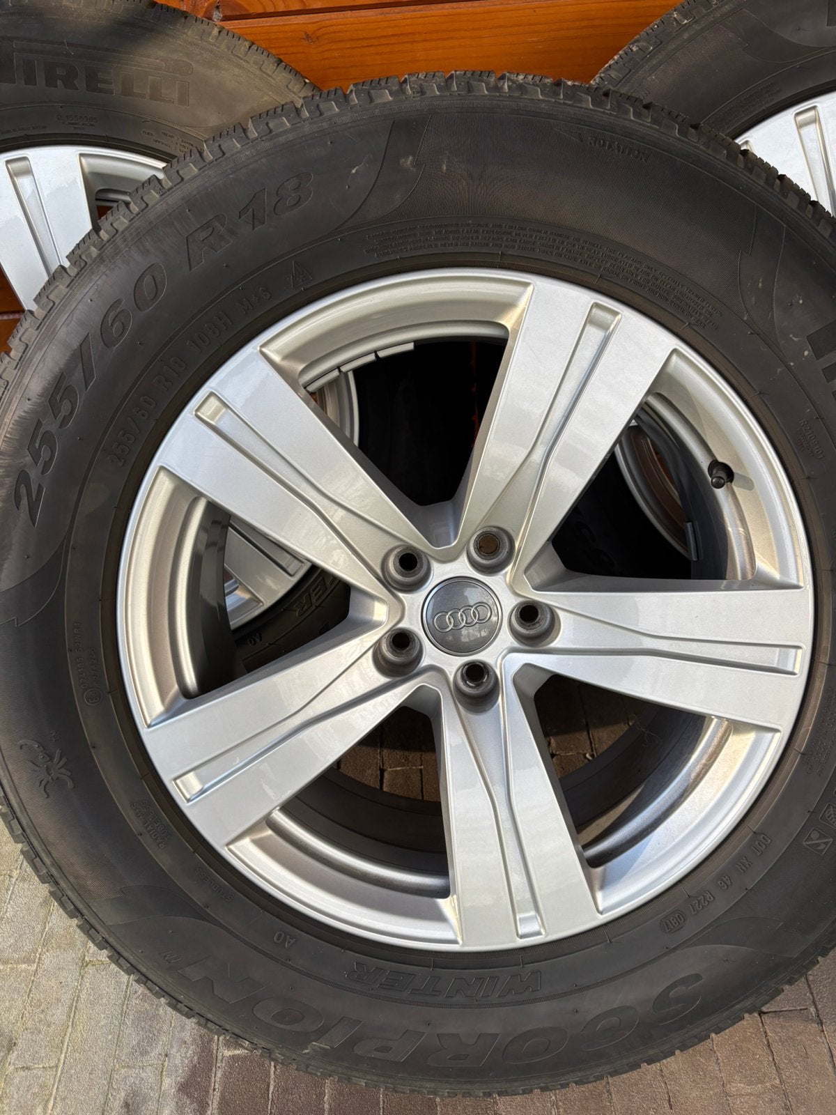 Jantes 18 pouces pour Audi Q7 avec pneus d'hiver, Pneus hiver, 255 mm, Enlèvement, Utilisé