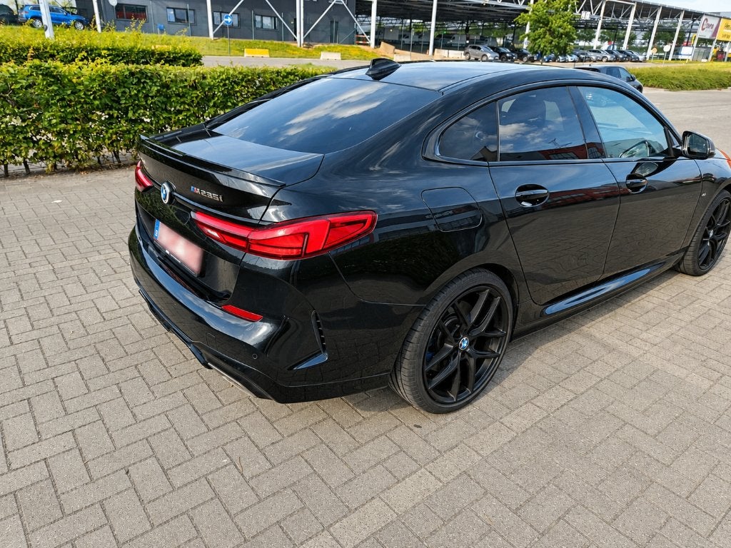 BMW M235i xDrive Gran Coupé | 306 PK | BTW | Garantie 2028, Auto's, Automaat, 4 cilinders, Verwarmde buitenspiegels, Zwart
