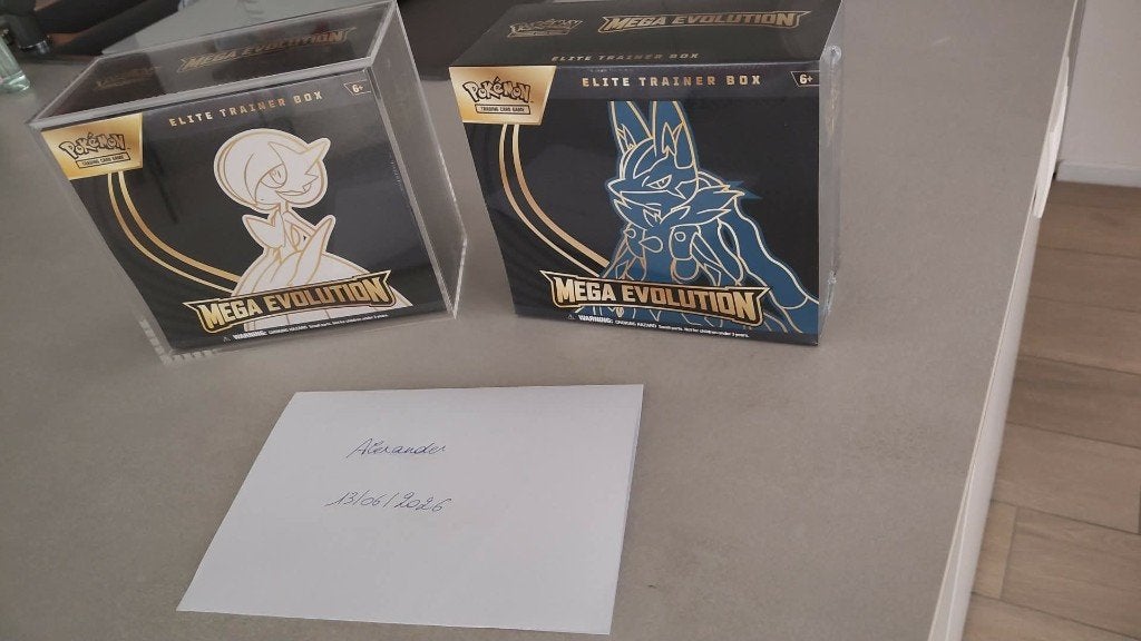 2x Pokemon ETB mega evolution gardevoir, lucario art te koop, Ophalen, Nieuw, Boosterbox, Foil