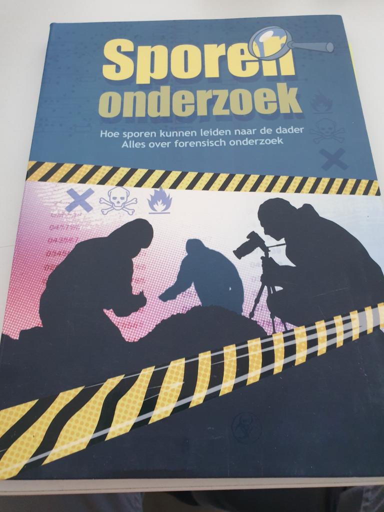 A. Frith - Sporenonderzoek, Boeken, Kinderboeken | Jeugd | onder 10 jaar, Zo goed als nieuw, Ophalen of Verzenden