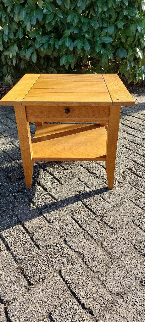 Blank Antiques/table en chêne massif/table d'appoint/chevet, 55 à 75 cm, Enlèvement ou Envoi, Bois, Autres formes