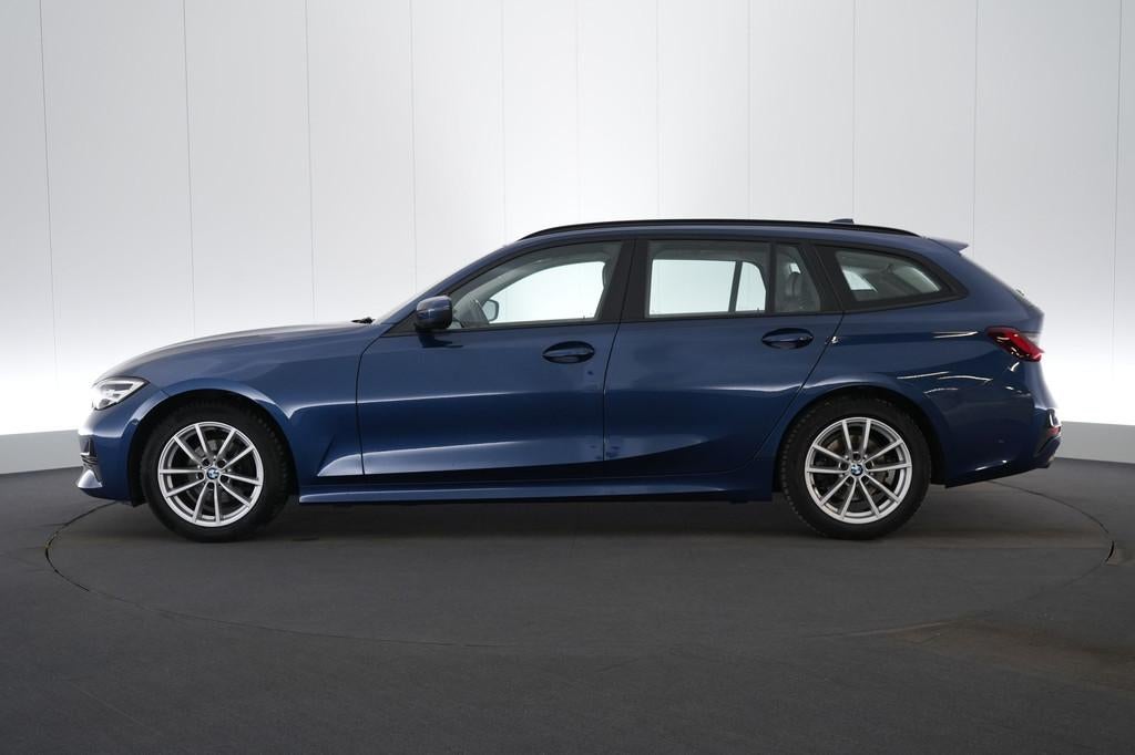 (2AUP359) BMW 3 SERIES TOURING, Auto's, Stof, Blauw, https://public.car-pass.be/vhr/a613296c-2dd0-4e85-9bde-a5ea8e65fe01, Bedrijf