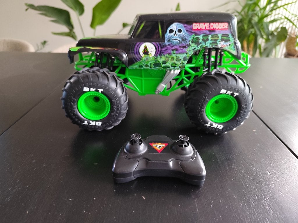 Monsterjam RC auto Grave Digger, Ophalen, Gebruikt, Afstandsbediening