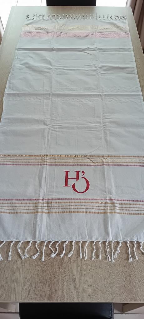 Chemin de table ou petite nappe blanche, Maison & Meubles, Nappes, Neuf, Rectangle, Intérieur, Enlèvement ou Envoi