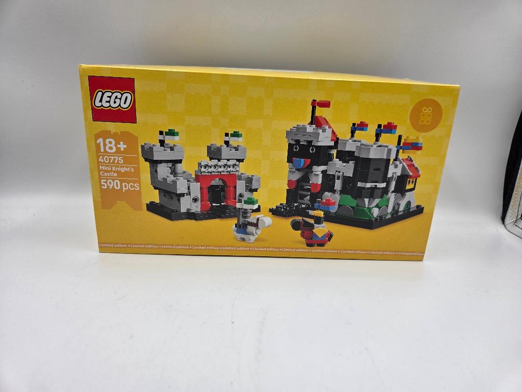 Lego GWP 40775 Mini Knight's Castle, Enfants & Bébés, Jouets | Duplo & Lego, Neuf, Lego, Ensemble complet, Complet, Accessoires inclus
