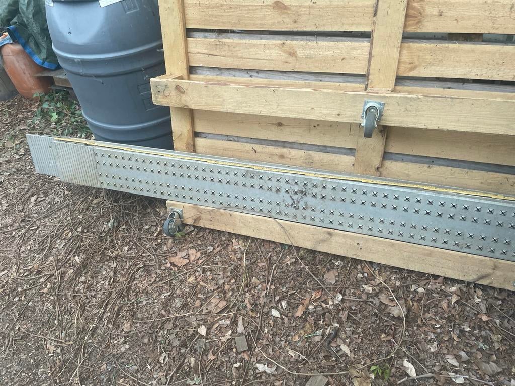 Oprijplaten, Tuin en Terras, Schuttingen, Ophalen, Gebruikt, Aluminium, 3 tot 6 meter
