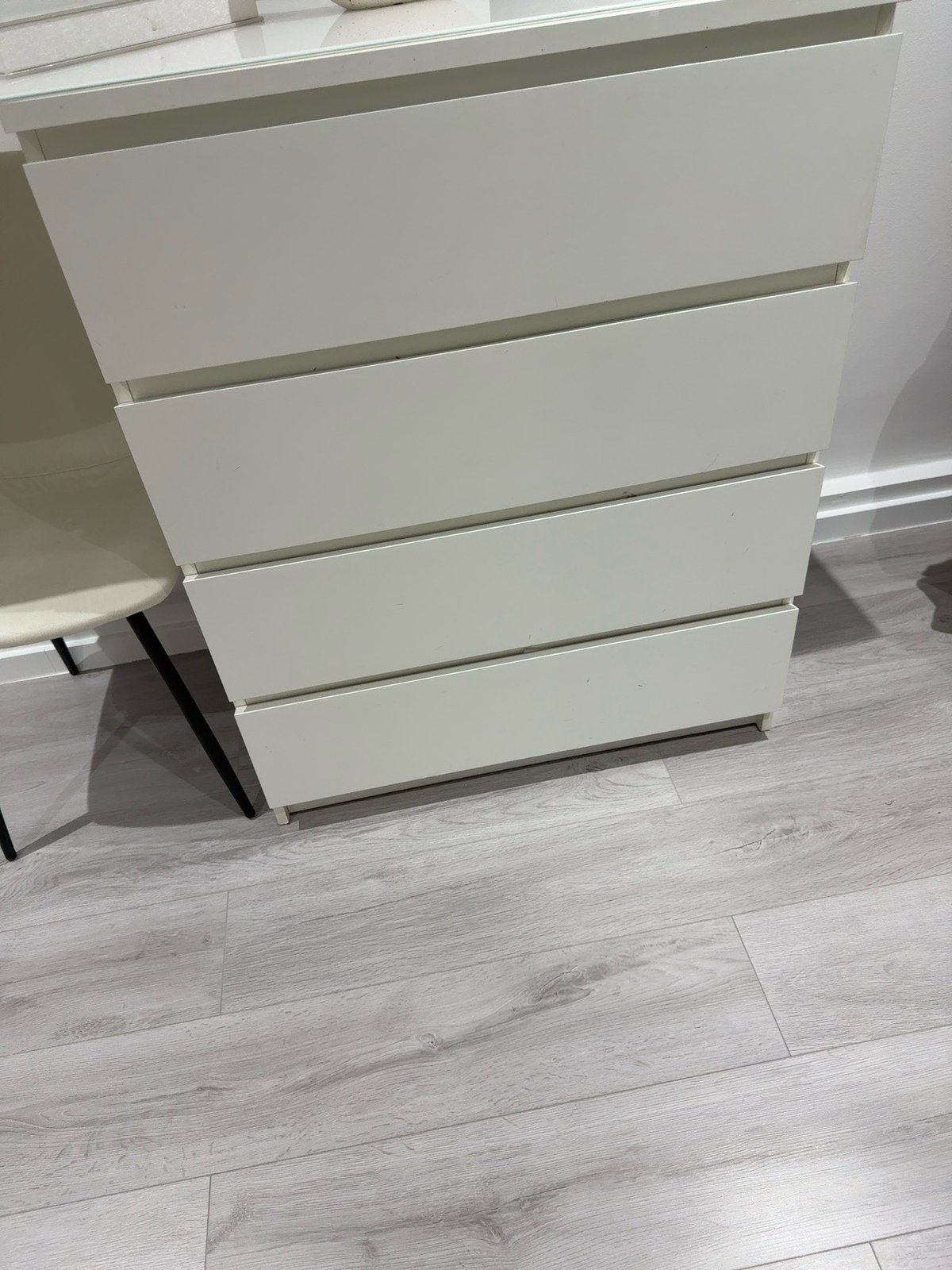 Commode MALM ikea, Maison & Meubles, Armoires | Commodes, Enlèvement, Comme neuf