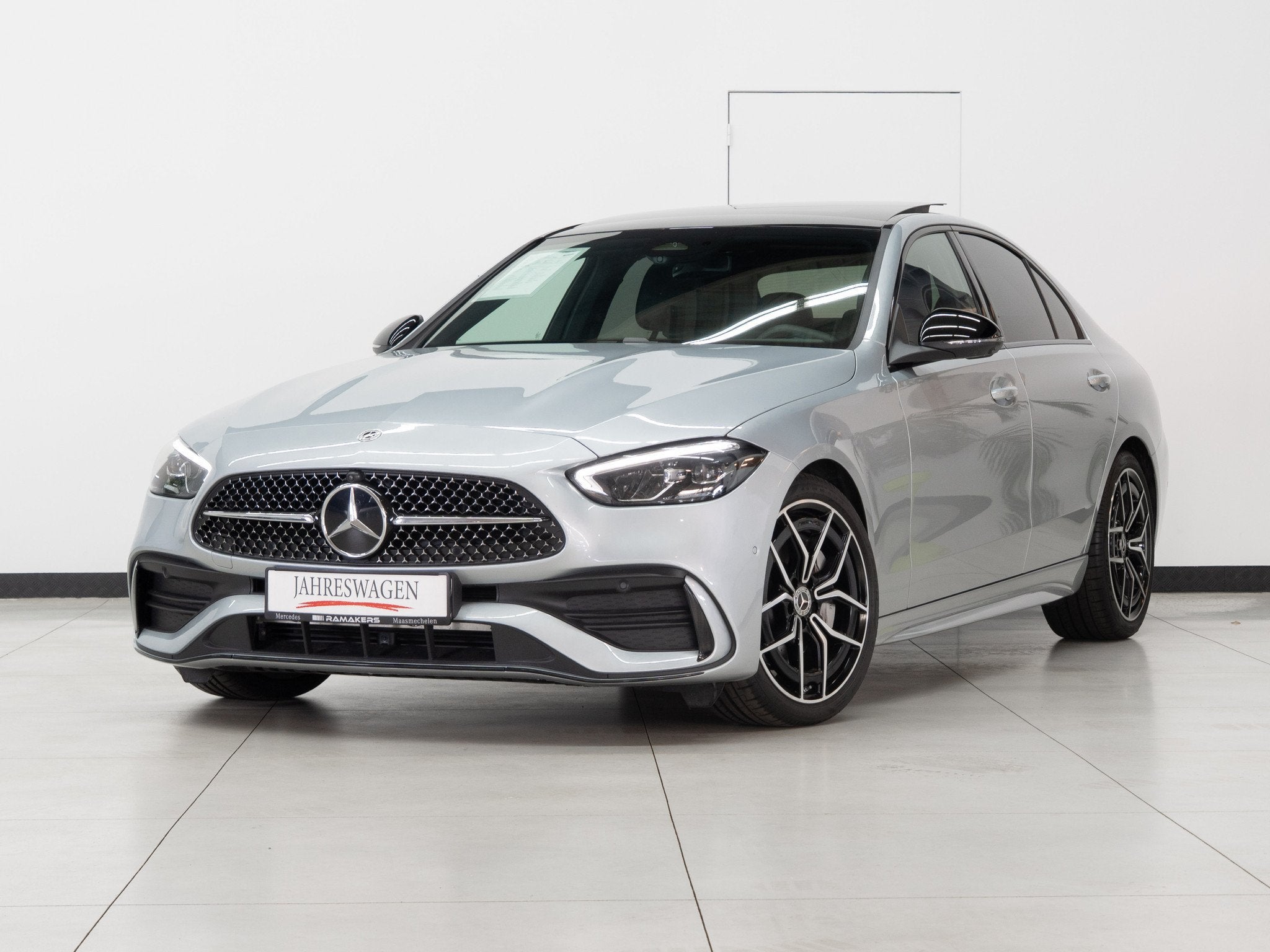 Mercedes-Benz C 180 Mild-Hybrid | AMG Night PANORAMA 19" Mem, Automaat, 4 deurs, Achterwielaandrijving, Gebruikt