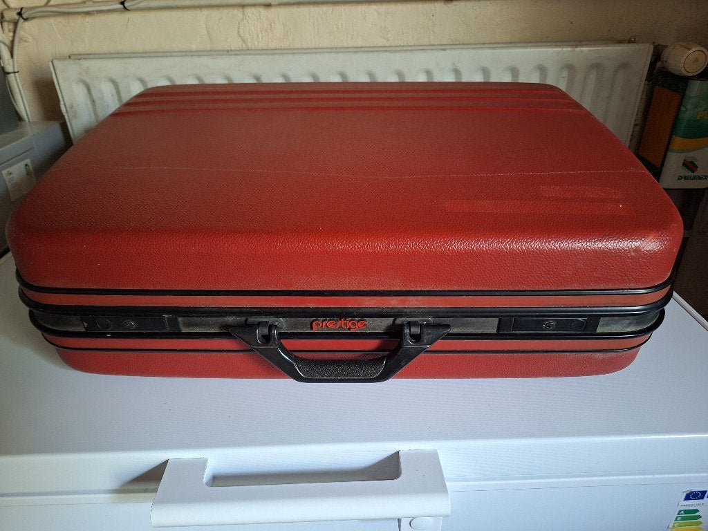 Een reiskoffer, Handtassen en Accessoires, Ophalen