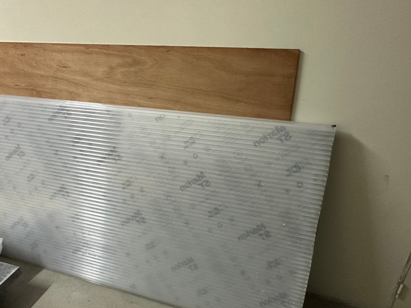 2 stuk polycarbonaatplaat nieuwe, Doe-het-zelf en Bouw, Ophalen, Zo goed als nieuw